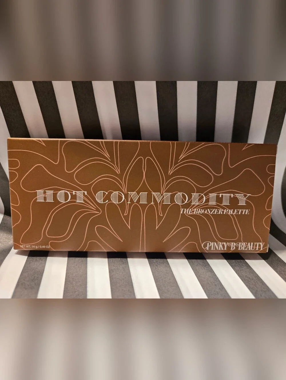 NIB Hot Commodity Bronzer & Contour Palette - Pinky B Beauty Full Size
